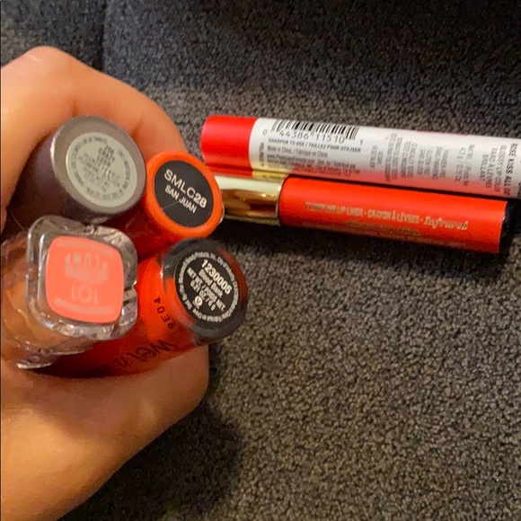 🌟 Orange Lip Bags - Picture 4 of 7